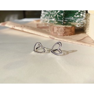 292-goodgift_station-heart-shaped earrings 925 sterling silver ต่างหูห่วงกลมแบบล็อค ด้านหน้าเป็นรูปหัวใจ 2 ดวงวางซ้อนกัน