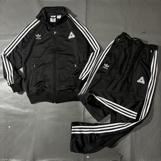 Adida$ X Palac3 One Set เสื้อแจ็กเก็ต แบบเต็มตัว และเสื้อแจ็กเก็ตเลเบล