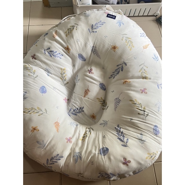 หมอนกันกรดไหลย้อน eleva