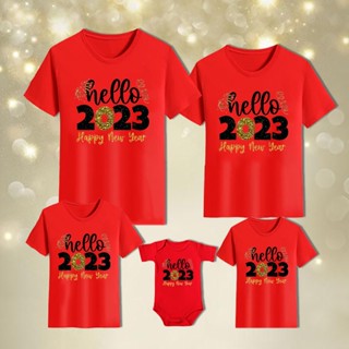 เสื้อยืด1pc Hello 2023 Red Shirt Family Matching T Shirt Couple Tshirt Sibling Matching Shirts New Year Family Blouse Sh