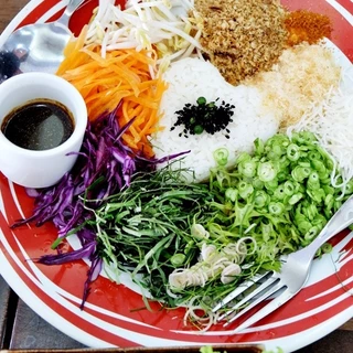 น้ำบูดูข้าวยำ เฮง บูดูสายบุรี (อาหารพร้อมทาน) ขนาด 150 มล. (น้ำบูดูปัตตานี,ข้าวยำปักษ์ใต้,บูดู,ข้าวยำน้ำบูดู,ชุดข้าวยำ)