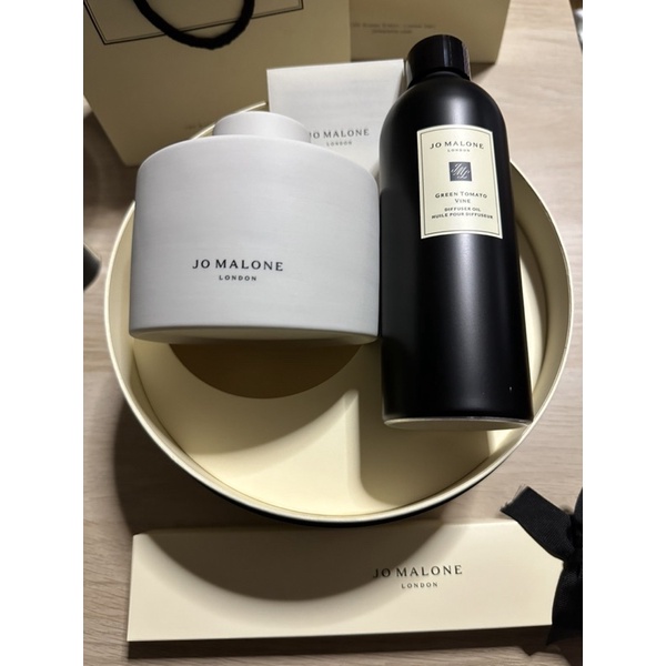 Ceramic Diffusers + Refillable (Green Tomato Vine Diffuser)