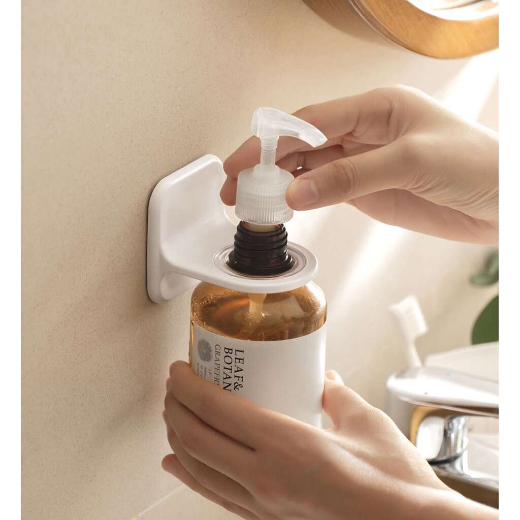Omocha | (1 อัน) Bottle holder ที่แขวนขวดแชมพูติดผนัง ที่แขวนขวดปั๊ม+แถมกาวตะปู