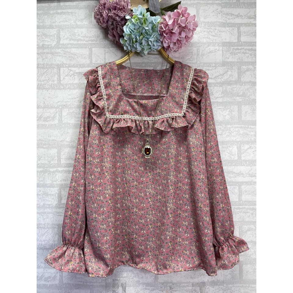 เสื้อแฟชั่นสาวอวบ คอเหลี่ยมระบายหนึ่งชั้นแต่งลูกไม้ แขนยาวดึงยาง สวยสะพรั่ง ผ้าไหมเกาหลี อก46นิ้ว