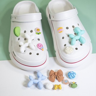 Croc Jibz ชุดปุ่มลูกโป่ง รูปสุนัข หลากสีสัน สําหรับรองเท้า DIY