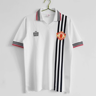 เสื้อกีฬาแขนสั้น ลายทีมชาติฟุตบอล Manchester United 1975 80 season ชุดเยือน สไตล์วินเทจ ไซซ์ S-XXL