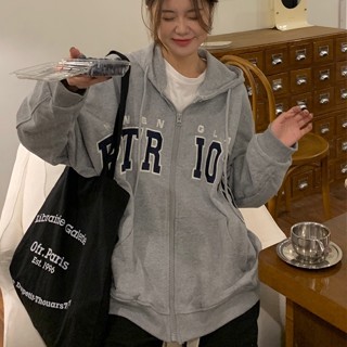 Suxi เสื้อกันหนาว แขนยาว มีฮู้ด ปักลายตัวอักษร ทรงหลวม โอเวอร์ไซซ์ สไตล์วินเทจ