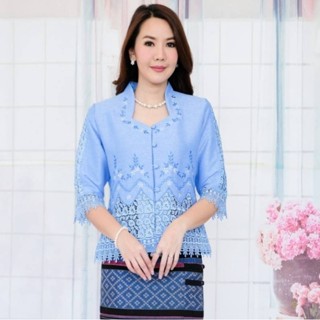 2สีใหม่! 💙สีฟ้านภา และ ม่วง💜 เสื้อผ้าผู้ใหญ่หญิงคอ5เหลี่ยมแต่งลูกไม้ชายเสื้อ  แบบไม่เหมือนใครใส่ออกงานได้ทุกโอกาส