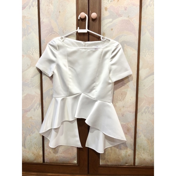 เสื้อ Lalada Clothing สีขาว ไซส์ S สภาพดีมาก