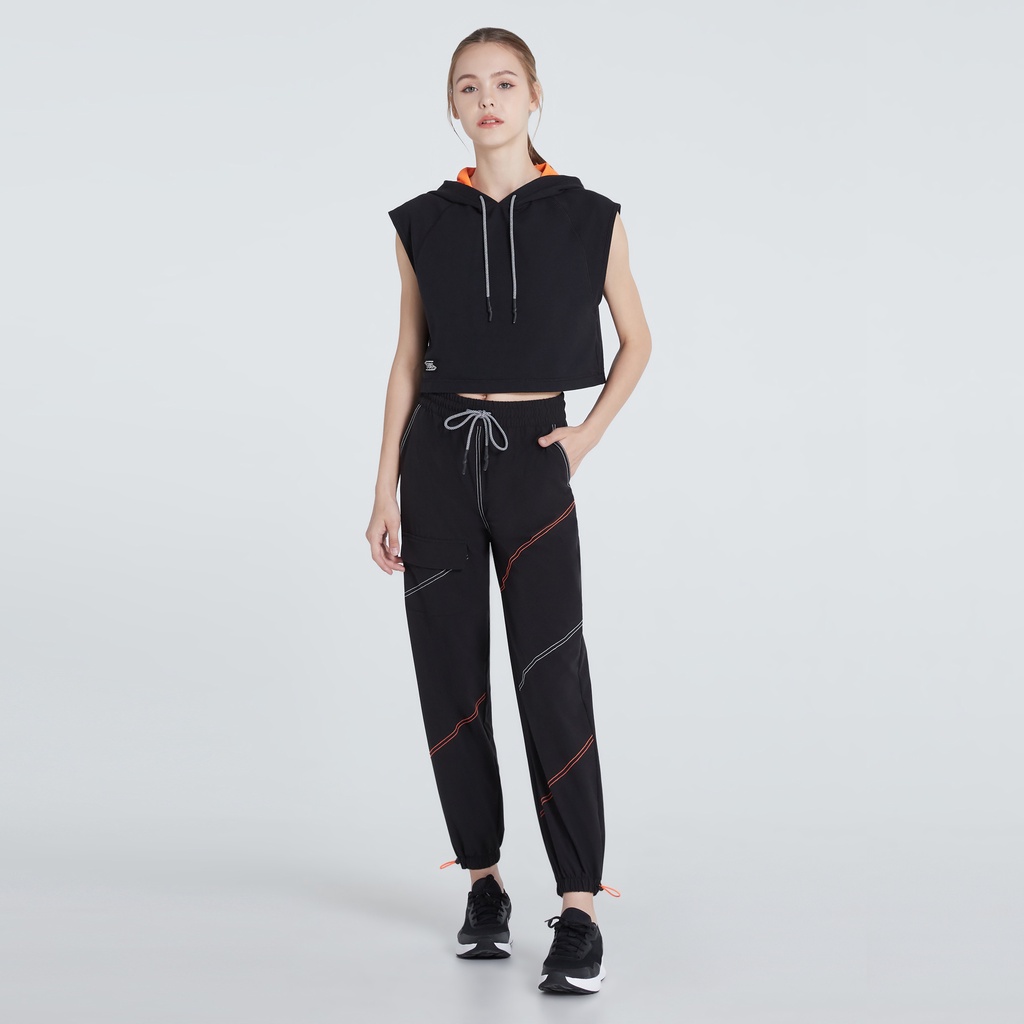 UNBOUND PIT LANE I CROPPED HOODIE เสื้อครอปมีฮู้ดผู้หญิง — صورة 4