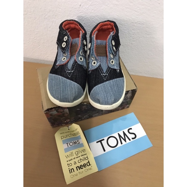 รองเท้าเด็ก Toms size UK 6 ส่งต่อ
