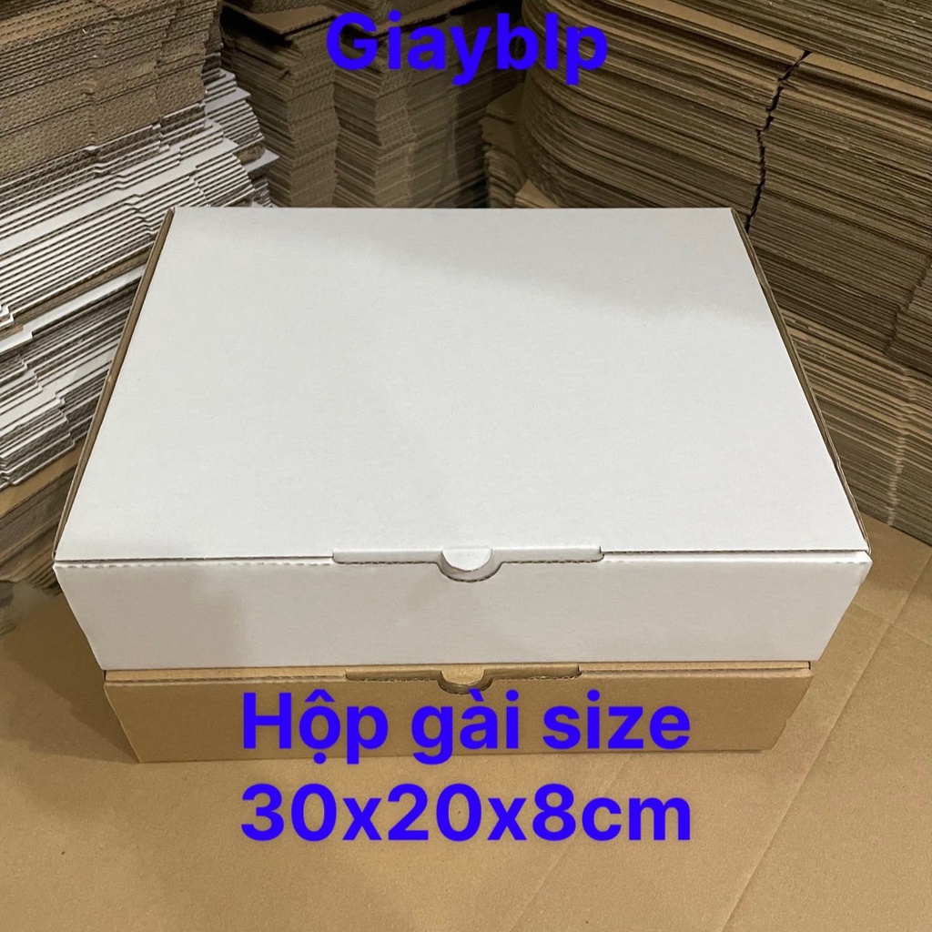 COMBO 5H กล่องสําหรับเสื้อผ้าและอุปกรณ์ขนาด 30x20x8cm