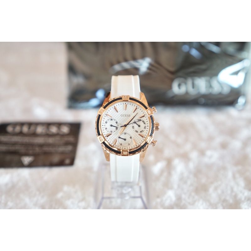 ⌚นาฬิกาข้อมือผู้หญิง หน้าสีrose gold ของรุ่นนี้มาใหม่ล่าสุดคร้า 💥NEW Guess WHITE, BLUE AND ROSE GOLD