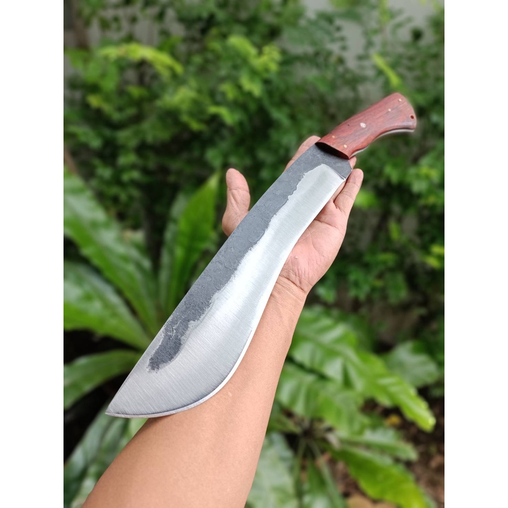 มีดกูรข่า มีดกุรข่า Kukri มีดเหน็บ มีดเดินป่า มีดมาเชเต้ มีดพก มีดแคมป์ 12” ตีร้อนชุบแข็ง ผิวไฟ ด้าม