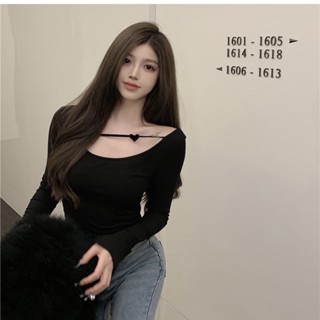 (มือ1) เสื้อแขนยาวคอกลม แต่งคาดอกรูปหัวใจ 🖤