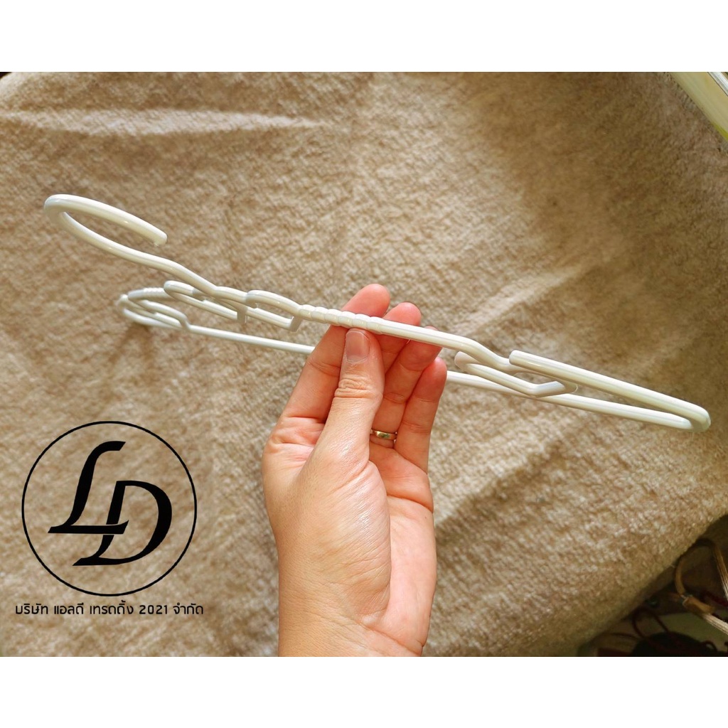 ไม้แขวนเสื้อ ไม้แขวนสีขาว หัวใจคู่ 12 ชิ้น - รูปที่ 2