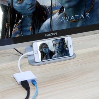 ❤️พร้อมส่ง🍎phone To HDMI Adaptor ios Digital AV Adaptor พร้อมพอร์ตชาร์จ สำหรับ iOS tablet สำหรับ HD TV Monitor 1080P