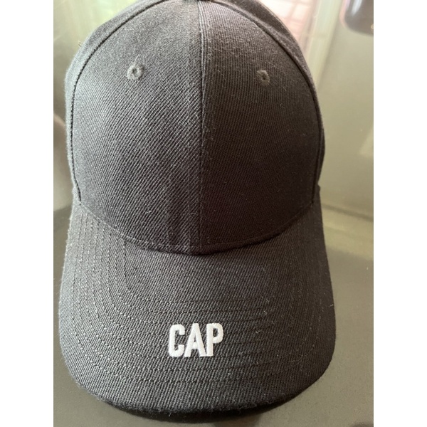 หมวกสีดำเข้มVetements