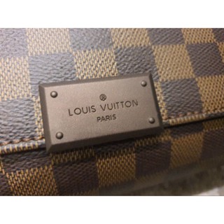 louis vittion messenger bag