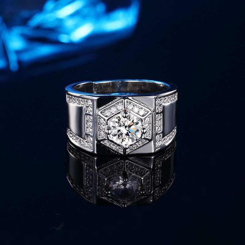Petchara Jewelry แหวนเพชรโมอีสผู้ชาย 1 กะรัต น้ำ 100-98 เงินแท้ 92.5% D-VVS1 : F2011