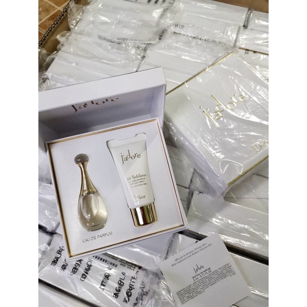เซ็ทน้ำหอม Dior J'adore Eau de Parfum 5ml &amp; Body Milk Gift Set (5ml+20ml) แท้ 💯