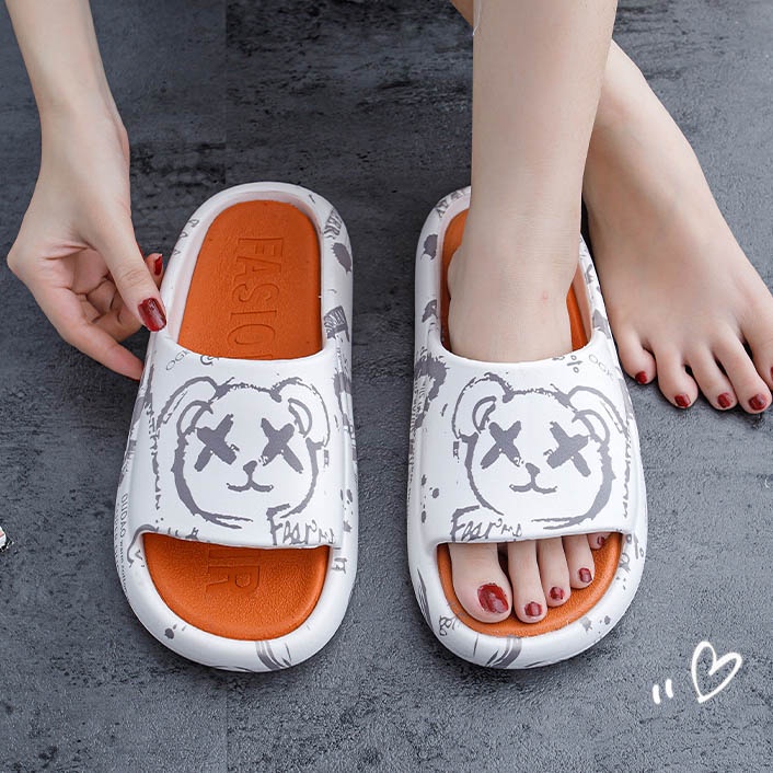 GFShop พร้อมส่งจากไทย รองเท้าแตะแต่งลวดลาย รองเท้าผู้ชายสุดจ๊าบ🎊 แมทช์ได้ทุกลุค ไม่ระคายเคืองฝ่าเท้า นำเทรนด์สุด🔥
