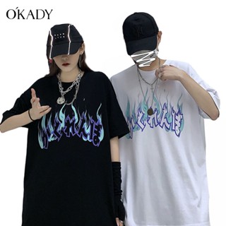 OKADY เสื้อยืดผู้ชายแฟชั่นสไตล์เกาหลีพิมพ์ลายเปลวไฟแขนสั้นคอกลมหลวมชุดคู่รักผ้าฝ้ายแท้ด้านบน เสื้อผ้าแฟชั่น oversize