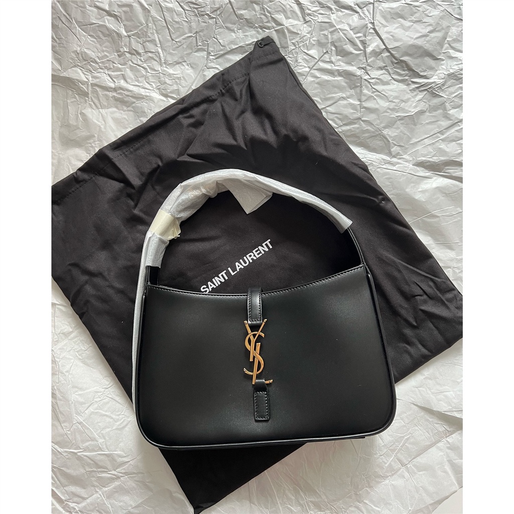 SAINT LAURENT Saint Laurent YSL กระเป๋าคลาสสิก Le5à7 Hobo กระเป๋าสะพายรักแร้ขนาดเล็ก