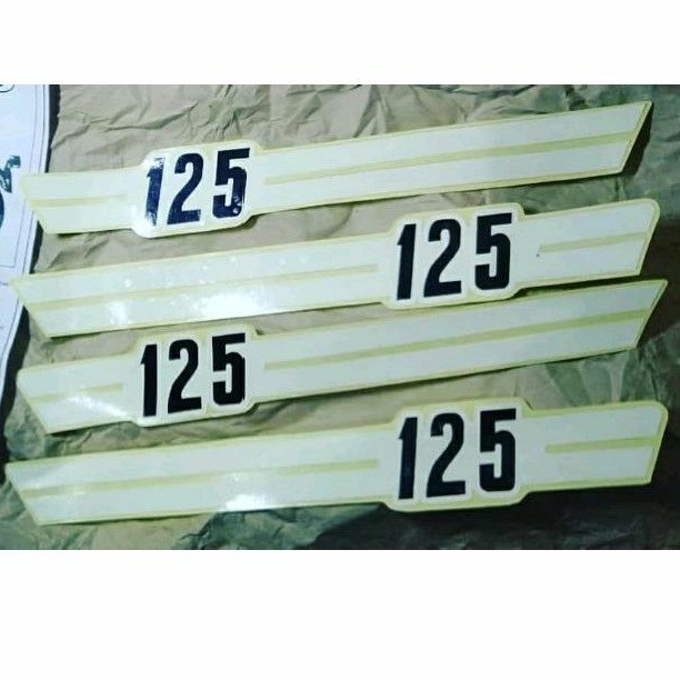 Honda cb125 กล่องแบตเตอรี่ striping polet cb125 กล่องแบตเตอรี่ striping cb125 กล่องแบตเตอรี่ honda c