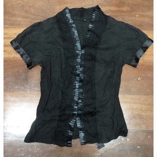 เสื้อทำงาน สีดำ แขนสั้น ผูกโบว์ด้านหลัง