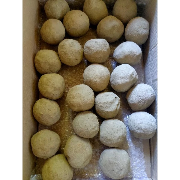 em ballเเบบชุดละ ชุดละ 50 ก้อน บำบัดนํ้าเน่าเสียราคาถูกคัดพิเศษจัดส่งด่วนมาก