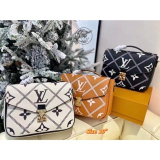 พร้อมส่ง ✅🔰กระเป๋าสะพายข้าง💯 louis‼️❎❎ แถมฟรีถุงผ้า💯💯กล่อง🔥🔥