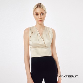 VICKTEERUT Re-Edition Sleeveless Blouse with Tuck Pleat Waist เสื้อแขนกุด ขอบเอวตีเกล็ด