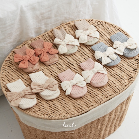 ถุงเท้ากันลื่น หัดเดิน บิ๊กโบว์ น่ารัก เนื้อผ้านุ่ม Toddler Socks Big Bow