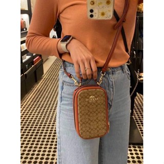 🌈NEW Eva Phone Crossbody In Colorblock Signature Canvas(cf368)