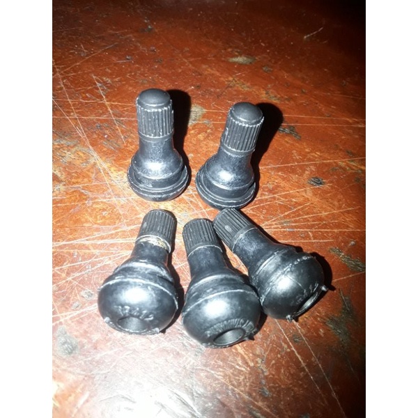 จุ๊บลมสำหรับใส่กับล้อฮับ qs motor 12 นิ้ว ใช้ส่วนลดจากโค๊ตได้ถึง 25%