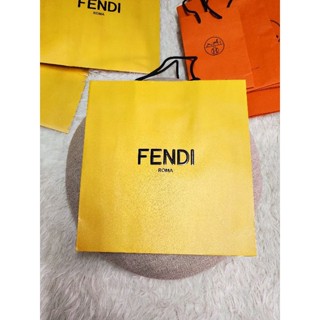 Fendi​ ถุงกระดาษแบรนด์เนม​ของแท้