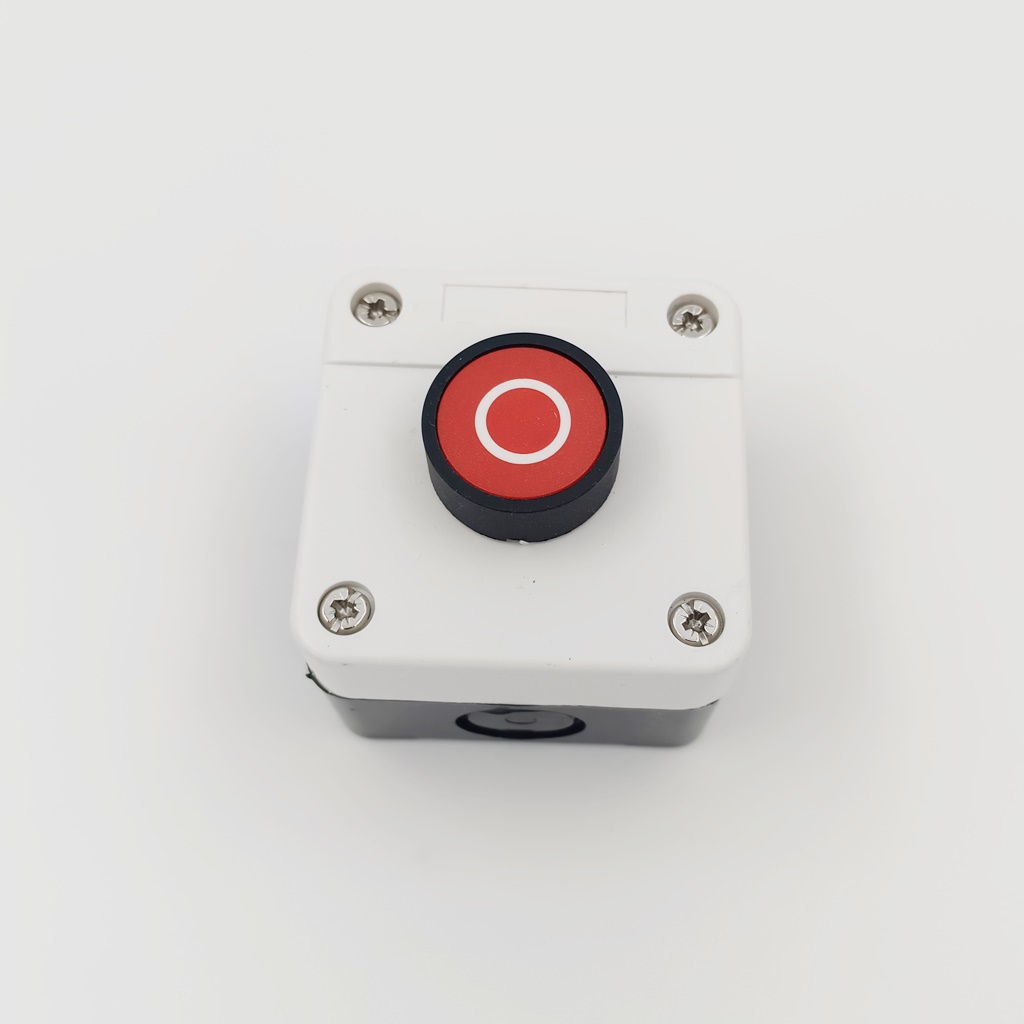EB2-B102 PUSH BUTTON สวิตช์ปุ่มกดพร้อมกล่องแบบกดติดปล่อยดับ สี:แดง1NC Ith:10A 240V ขนาด 54x54mm.สินค้าคุณภาพพร้อมส่ง