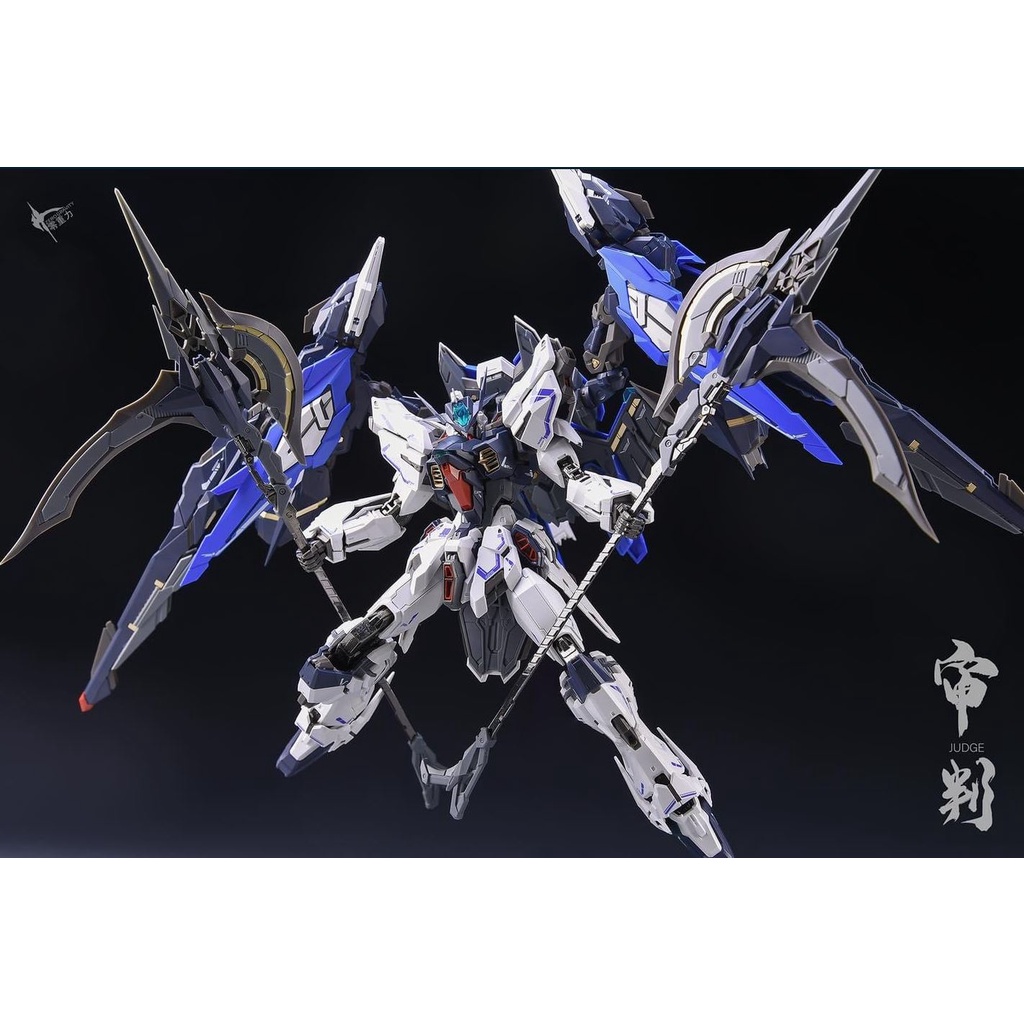 Zero Gravity 1/100 Moon Judge Gundam