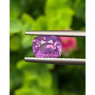 พลอย เพอเพิล แซฟไฟร์ สีม่วง Purple Sapphire ดิบ (Unheated) 1.13 กะรัต (Cts.) พลอยแท้ อัญมณีมงคลประจําวันเกิด เครื่องประด