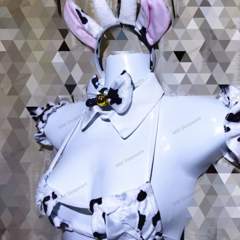 ชุดคอสเพลย์ น้องวัว แบบผ้ากันเปื้อน Cow Girl Cosplay