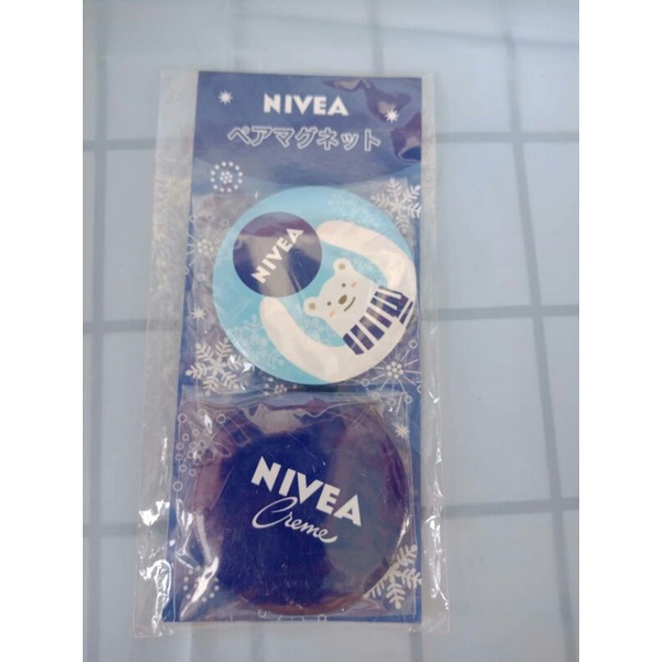 สินค้าของสะสม แม่เหล็กติดตู้เย็น Nivea Fortune Deco Can 2 ชิ้น สินค้าญี่ปุ่นมือสอง