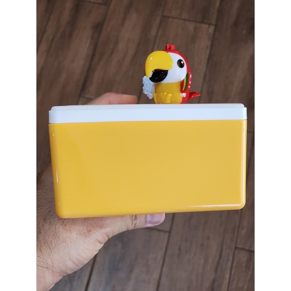 Cafe Amazon Cake Box (Yellow) Christmas 2022 คาเฟ่อะเมซอน กล่องขนมเค้ก สำหรับใช้ซ้ำ (สีเหลือง) 2