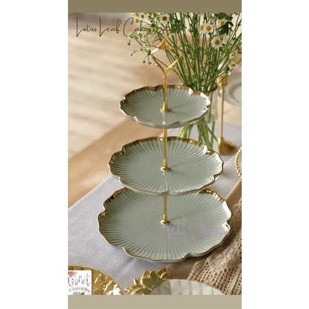 Violet Flamingo จาน 2 ชั้น/ จาน 3 ชั้น Lotus Leaf Cake Stand