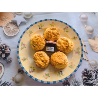 แครนเบอรี่ สโคน Cranberry scones 6 ชิ้น เนยสดแท้ ทำสดใหม่ทุกวัน