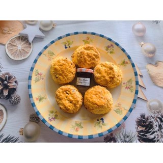 แครนเบอรี่ สโคน Cranberry scones 6 ชิ้น เนยสดแท้ ทำสดใหม่ทุกวัน