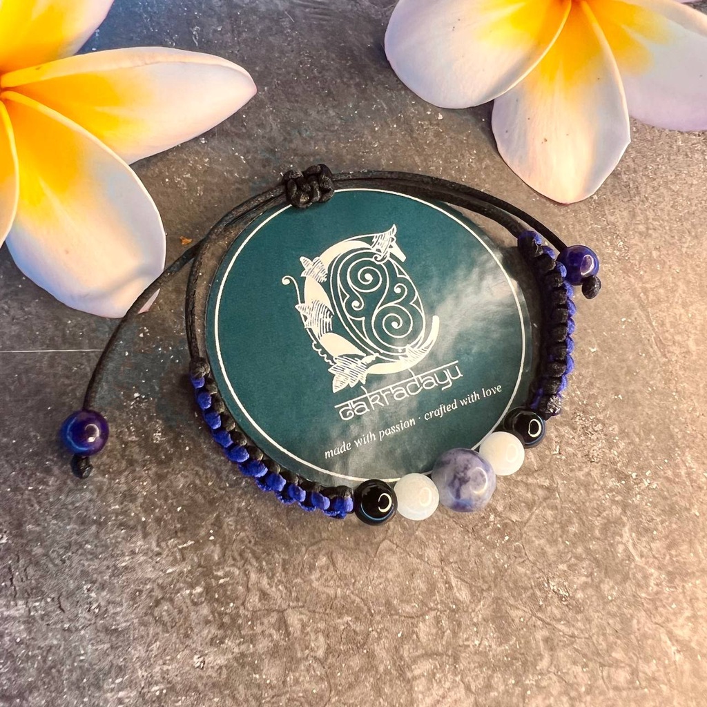 CAKRADAYU Zodiac LIBRA สร้อยข้อมือ Sodalite Stone และหินฟอสฟอรัส คุณภาพระดับพรีเมียม (Limited Editio