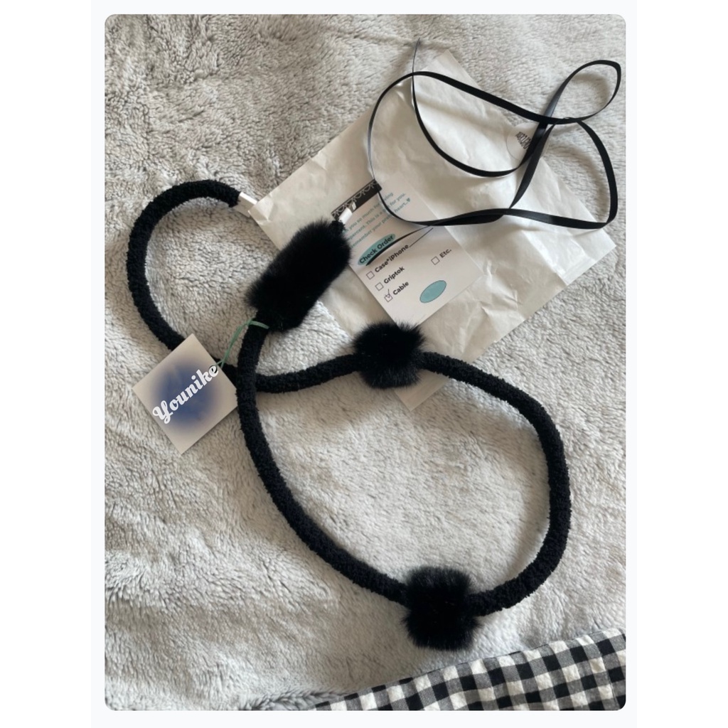 ●เกาหลี ins เฉพาะ แฟชั่นฤดูหนาว ที่ไม่ซ้ําใคร ตุ๊กตาแอปเปิ้ล สายเคเบิลข้อมูล เคสป้องกัน 1.0 เมตร ประ