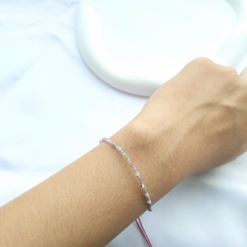 Amethyst- อเมทิสต์ หินเจียร 2 มิล สร้อยข้อมือ สร้อยข้อมือหินมงคล หินนำโชค อเมทิสต์หินแห่งการบำบัด สีม่วงอ่อน