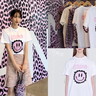 【พร้อมส่ง】เสื้อยืดแขนสั้นลําลอง คอกลม พิมพ์ลายตัวอักษร GANNI love sun smiley ทรงหลวม สําหรับผู้ชาย และผู้หญิง